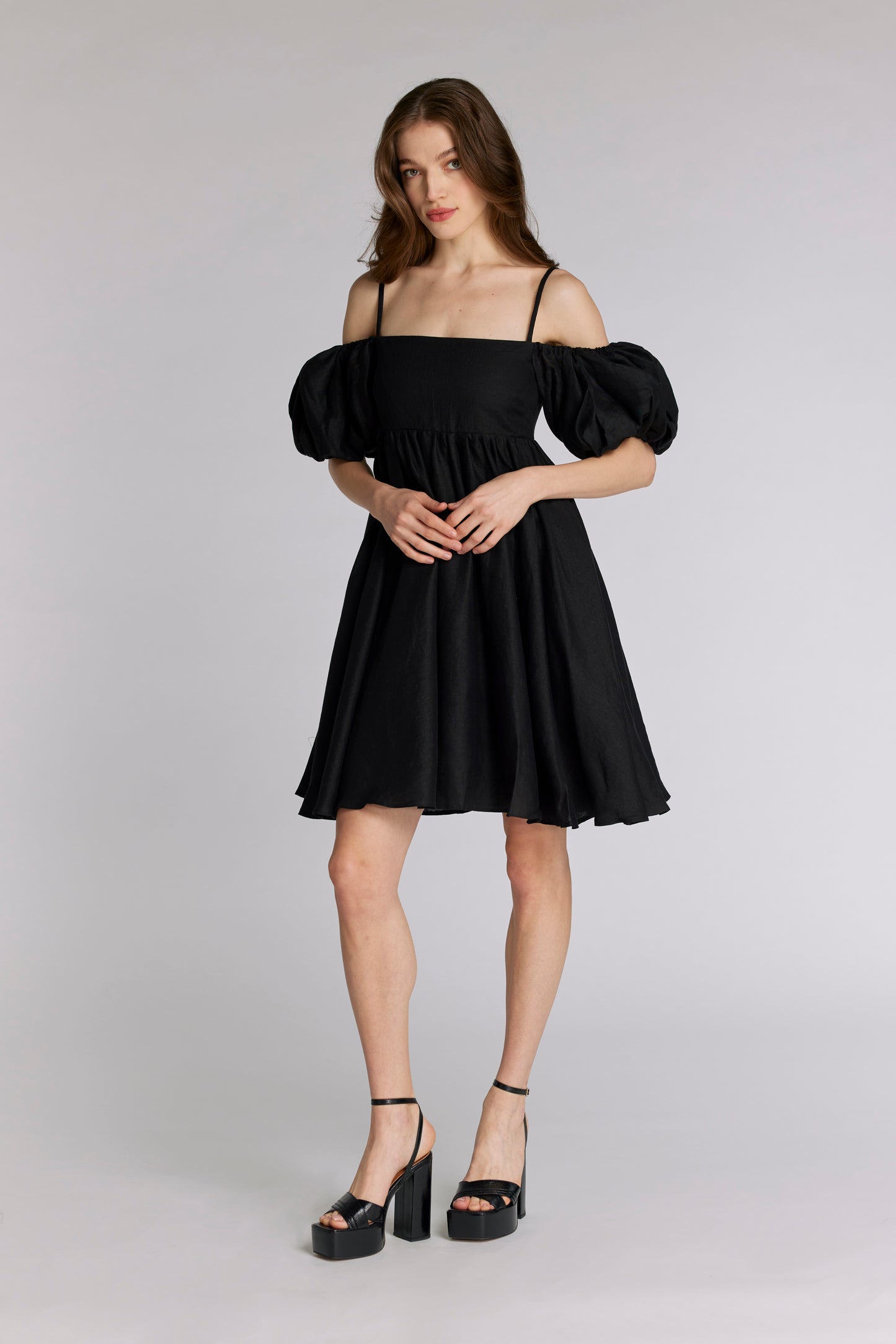 
                  
                    CALI dress
                  
                