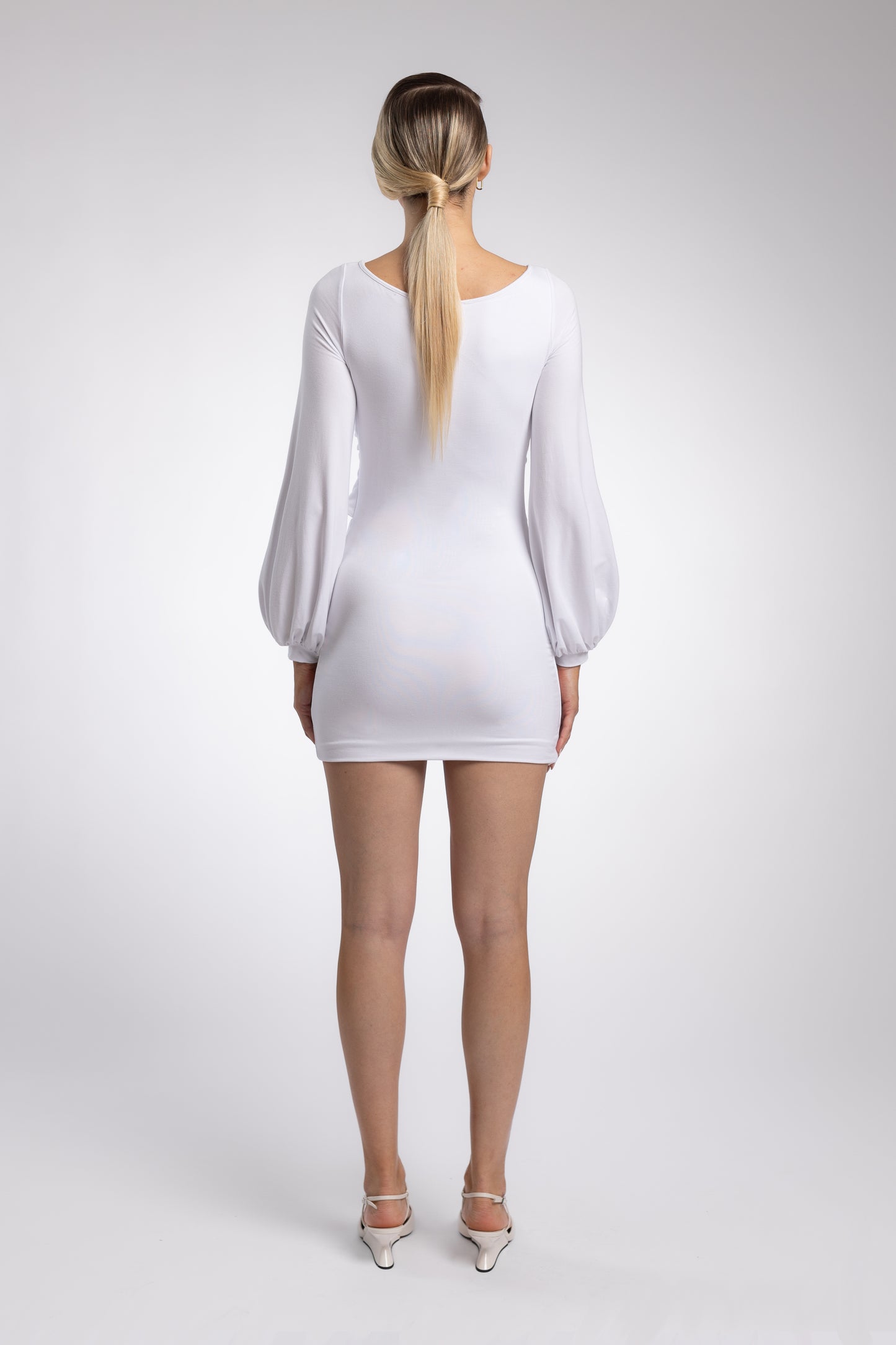 
                  
                    COMINO DRESS
                  
                