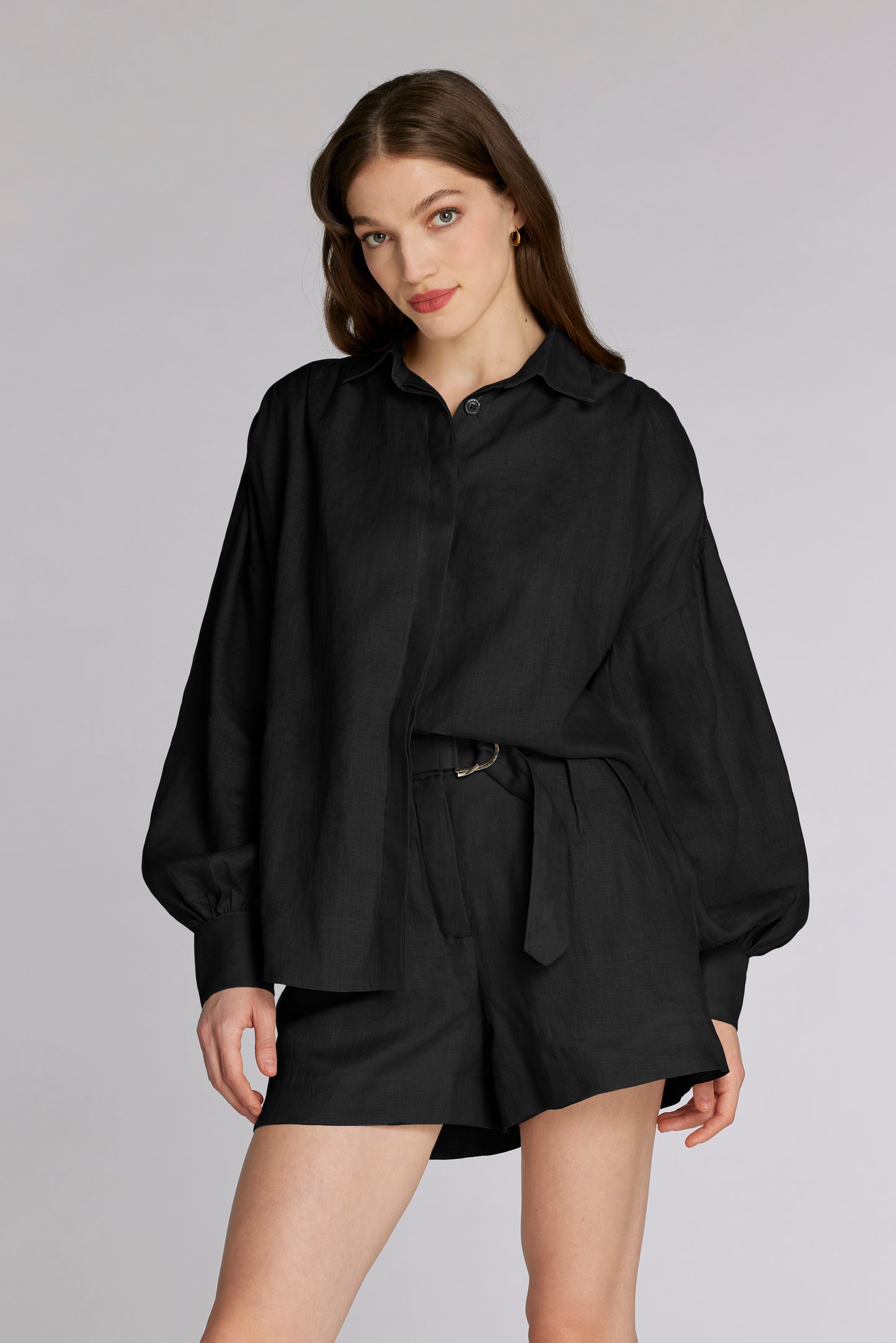 
                  
                    KARA shirt
                  
                