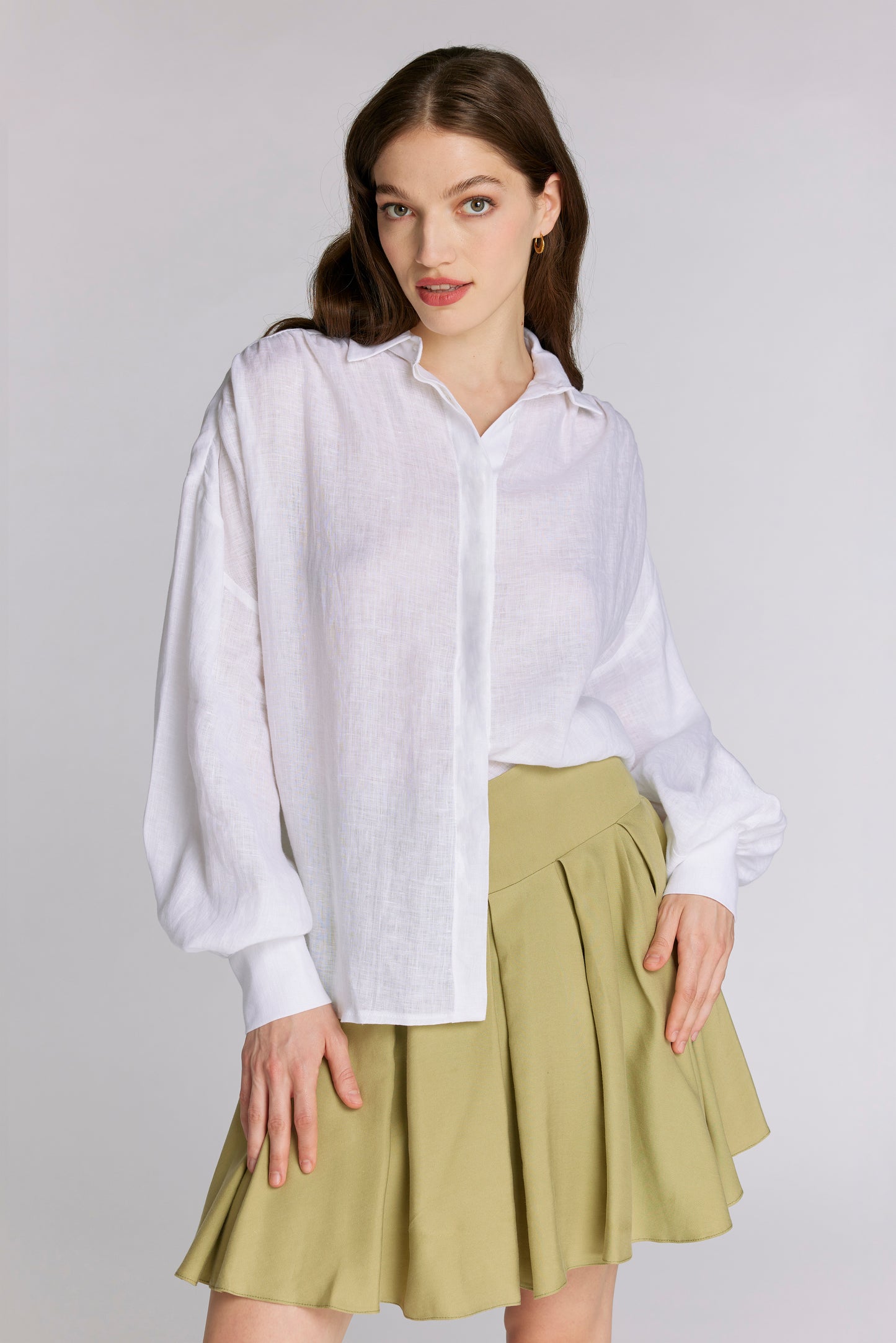 
                  
                    MANORA skirt
                  
                