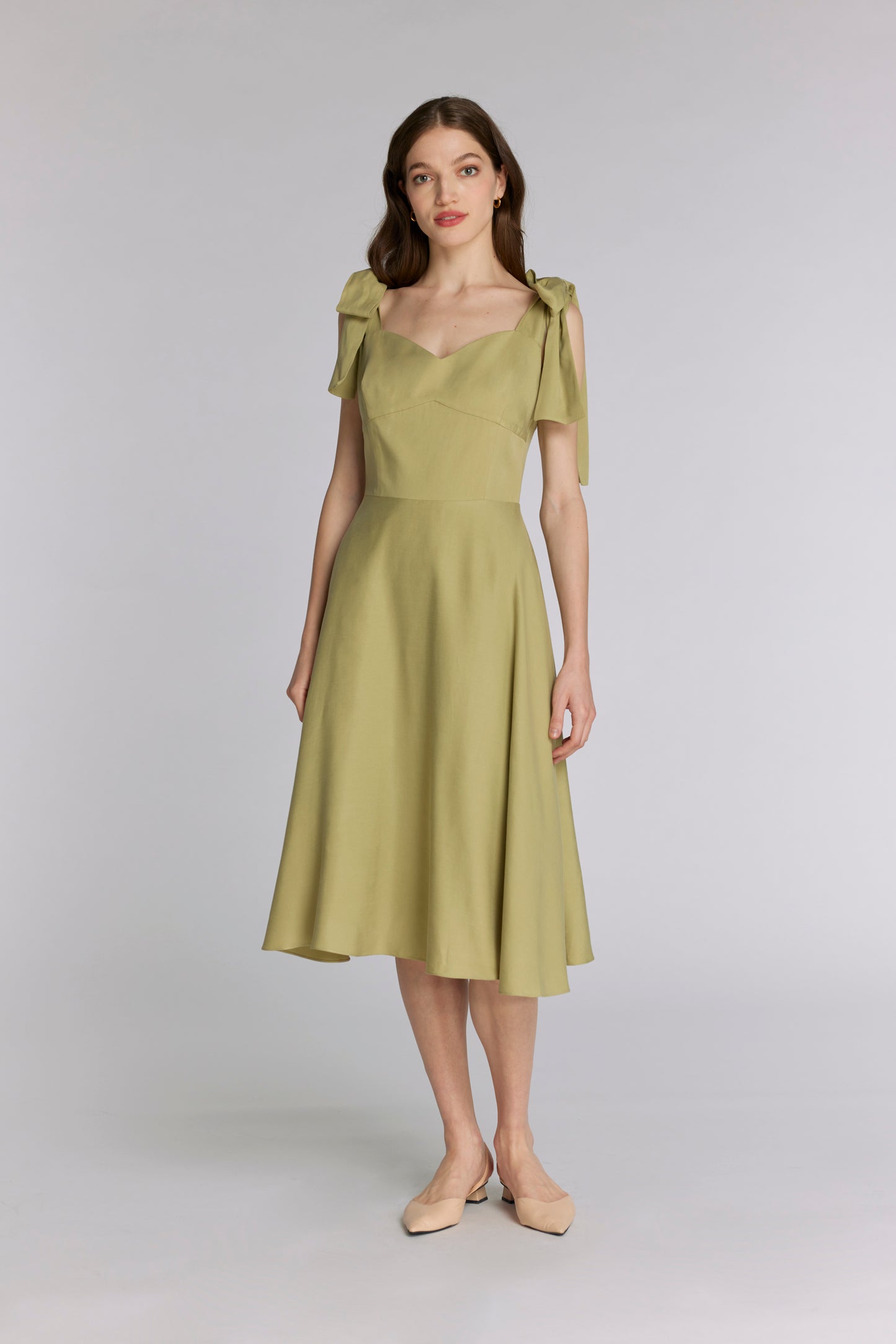 
                  
                    OLIANA dress
                  
                