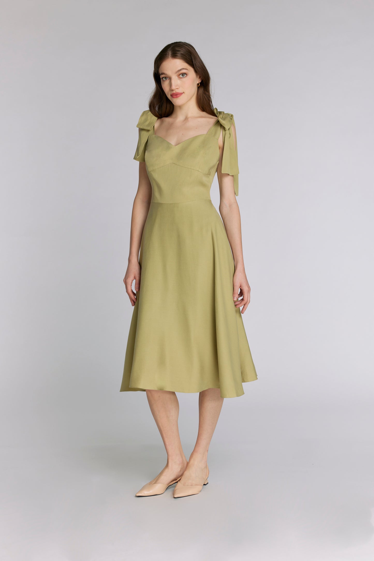 
                  
                    OLIANA dress
                  
                