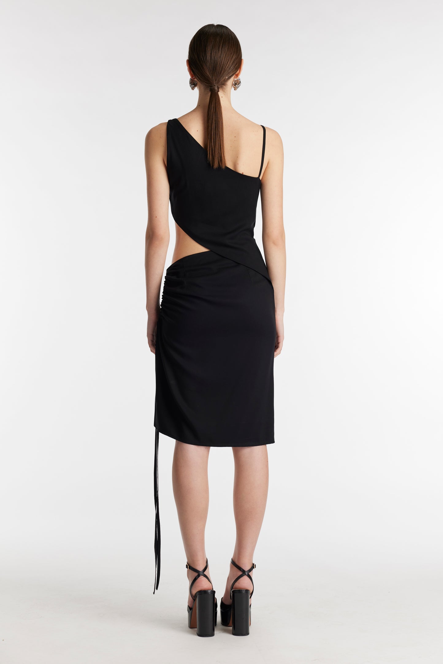 
                  
                    ALAOTRA dress
                  
                