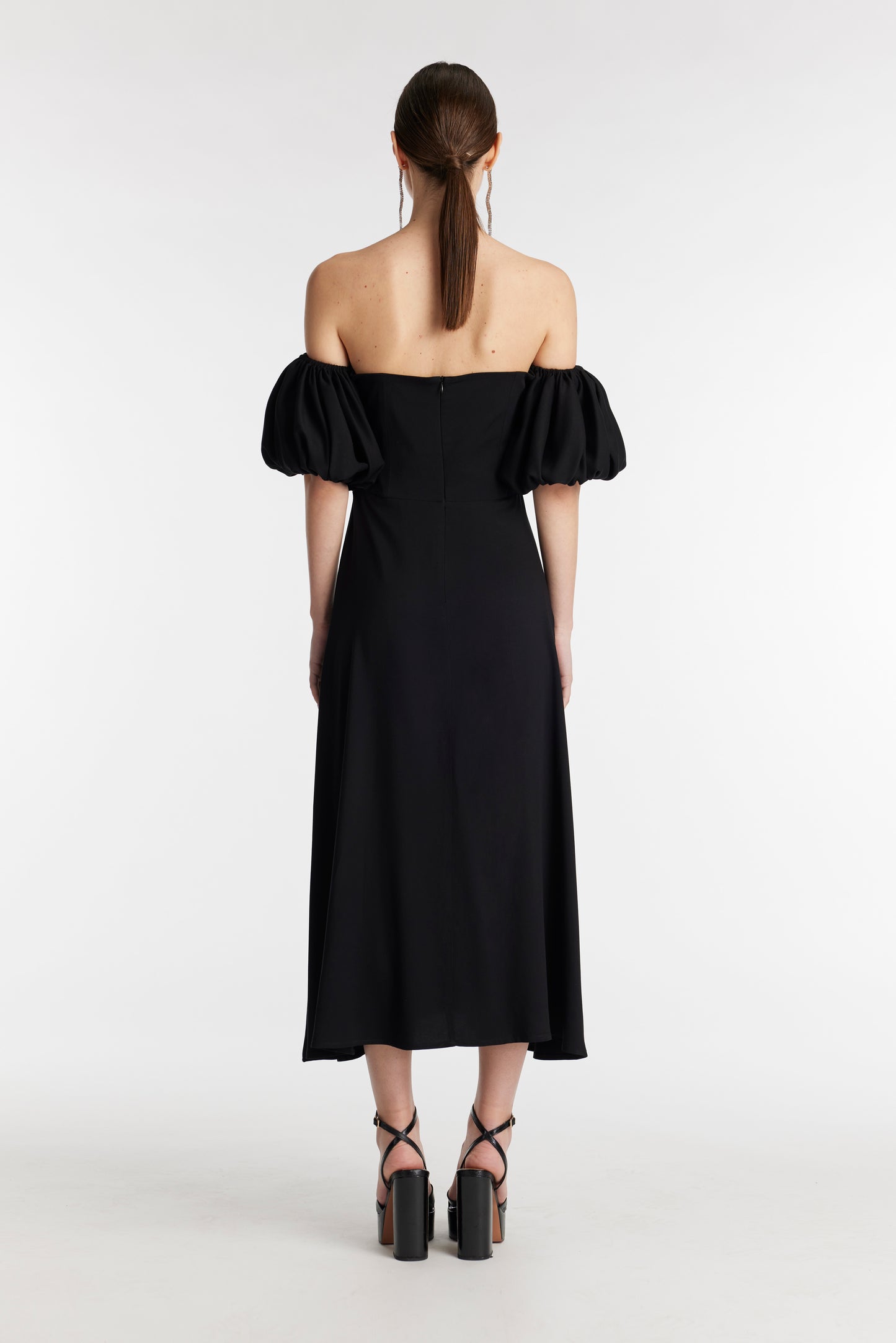 
                  
                    YALA dress
                  
                