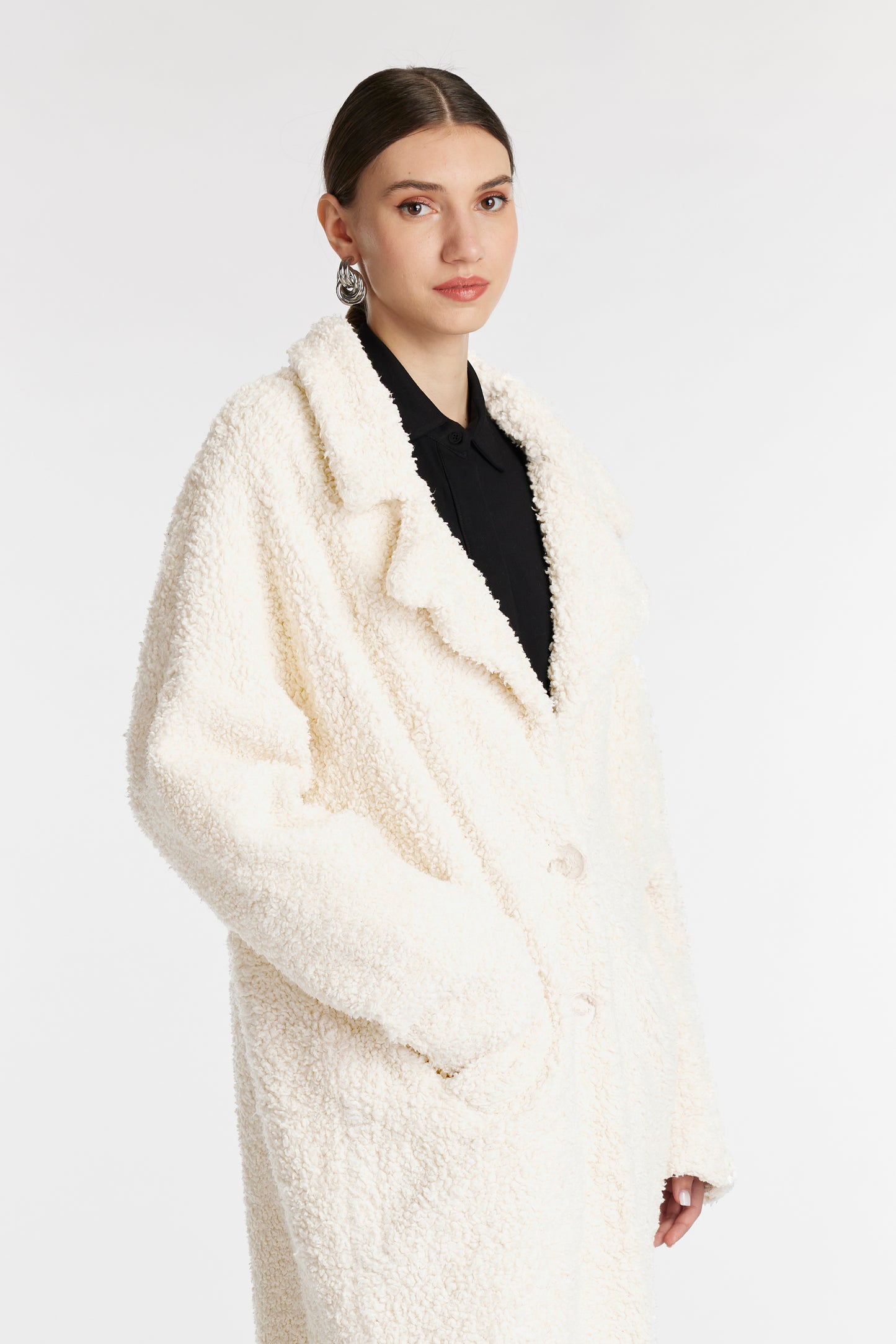 
                  
                    UYUNI coat
                  
                