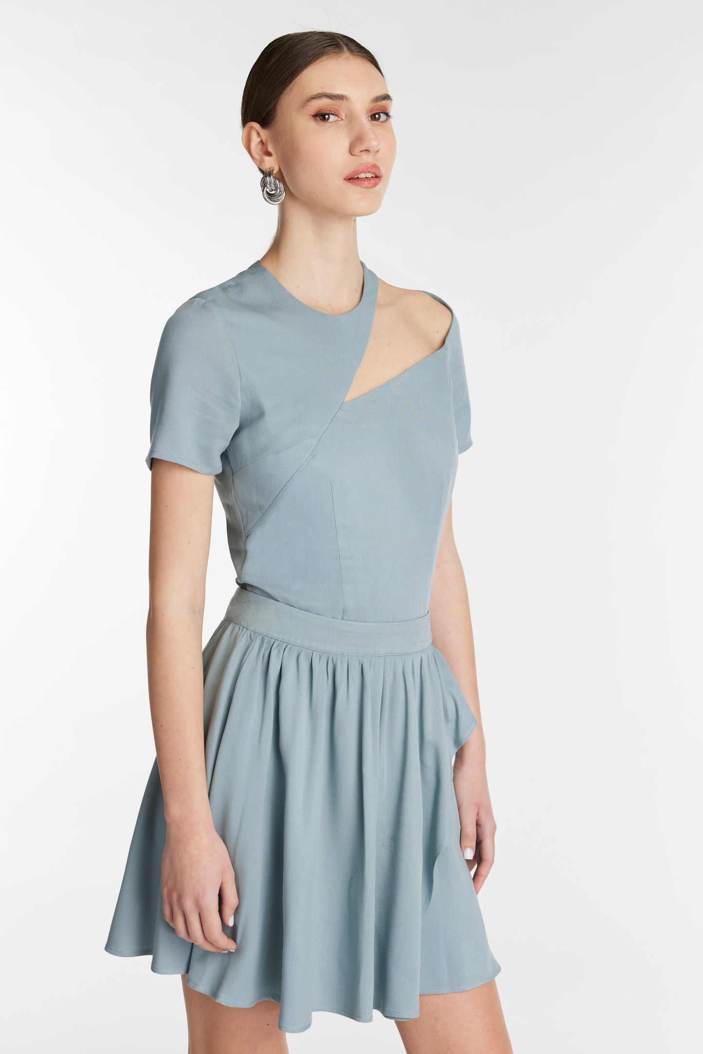 
                  
                    MENTHE skirt
                  
                