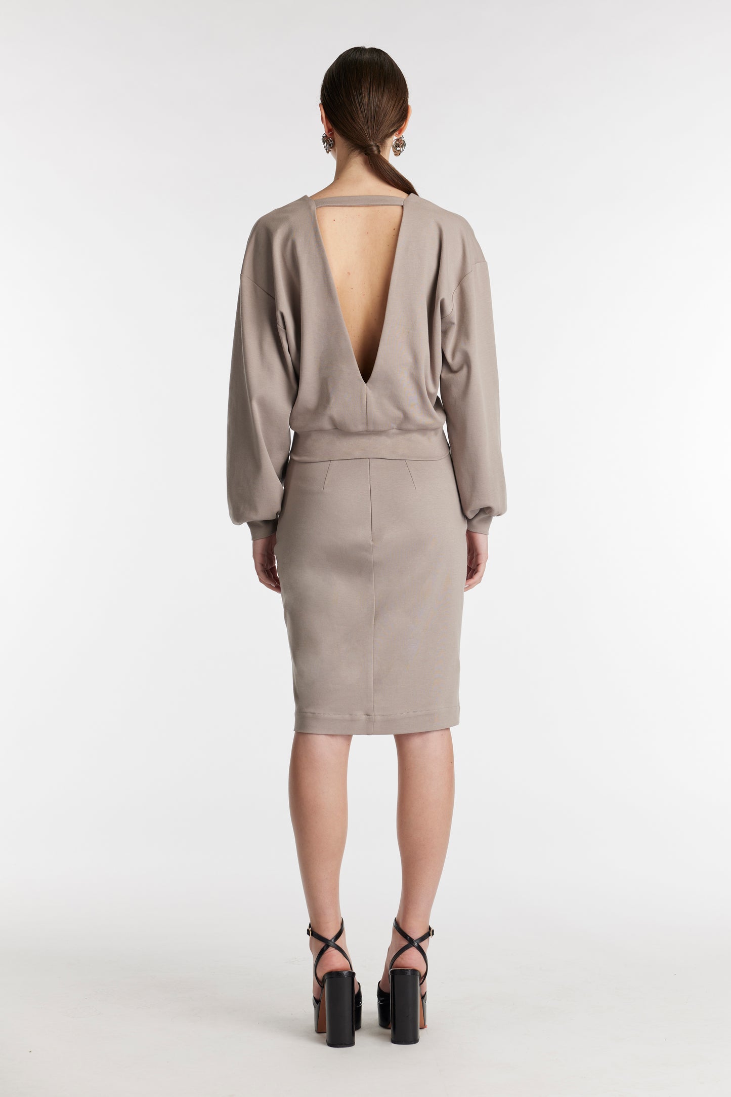 
                  
                    SEQUOIA skirt
                  
                