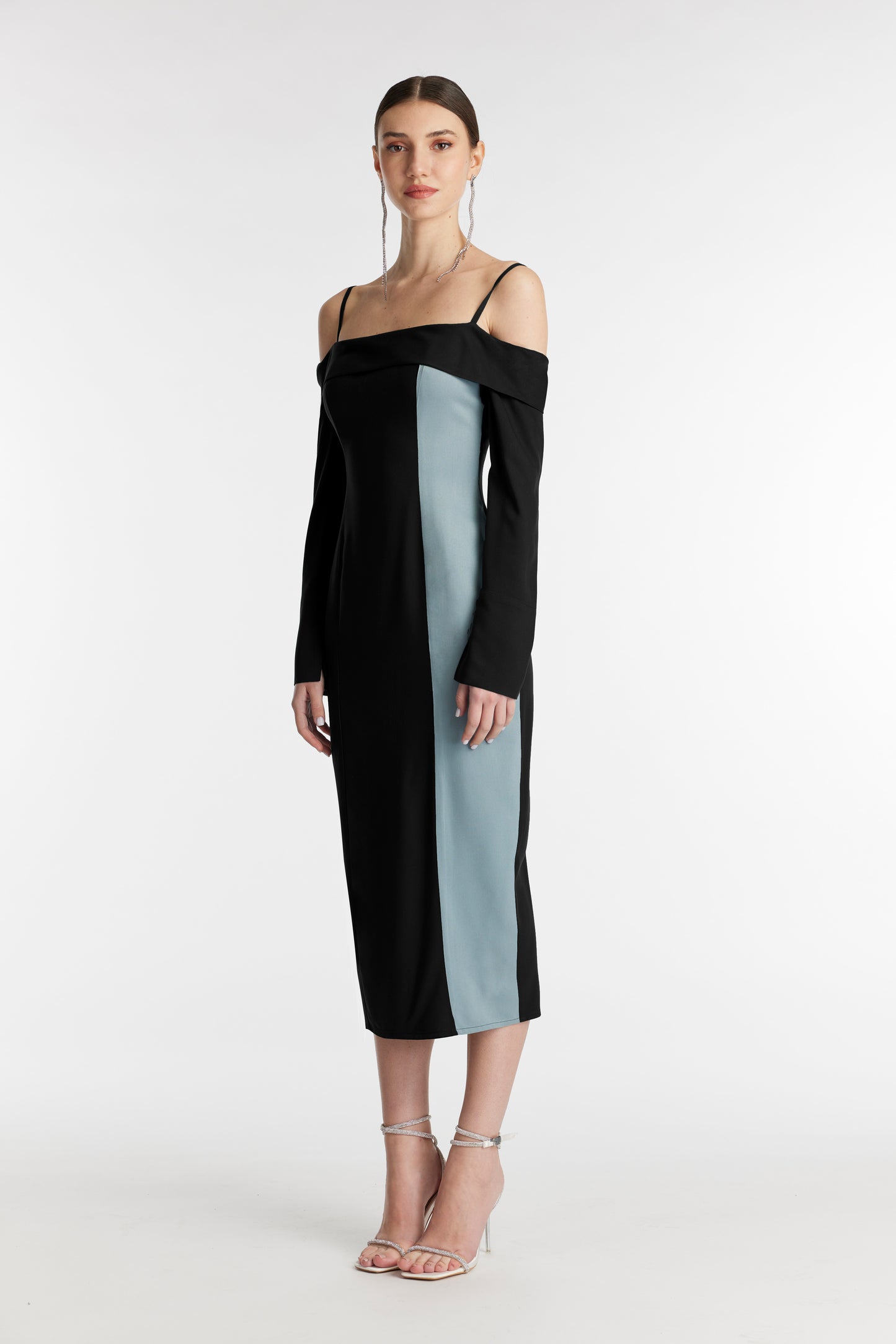 
                  
                    TULUM dress
                  
                