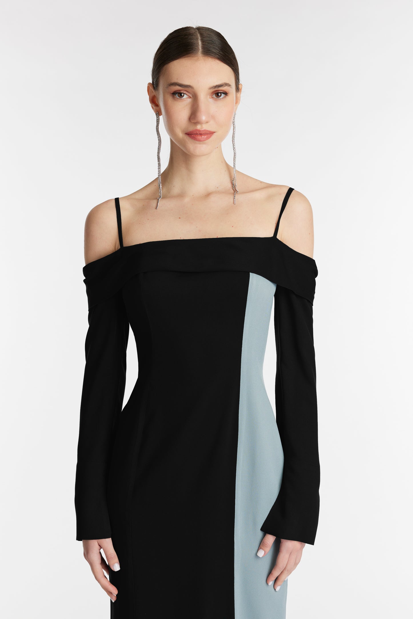 
                  
                    TULUM dress
                  
                