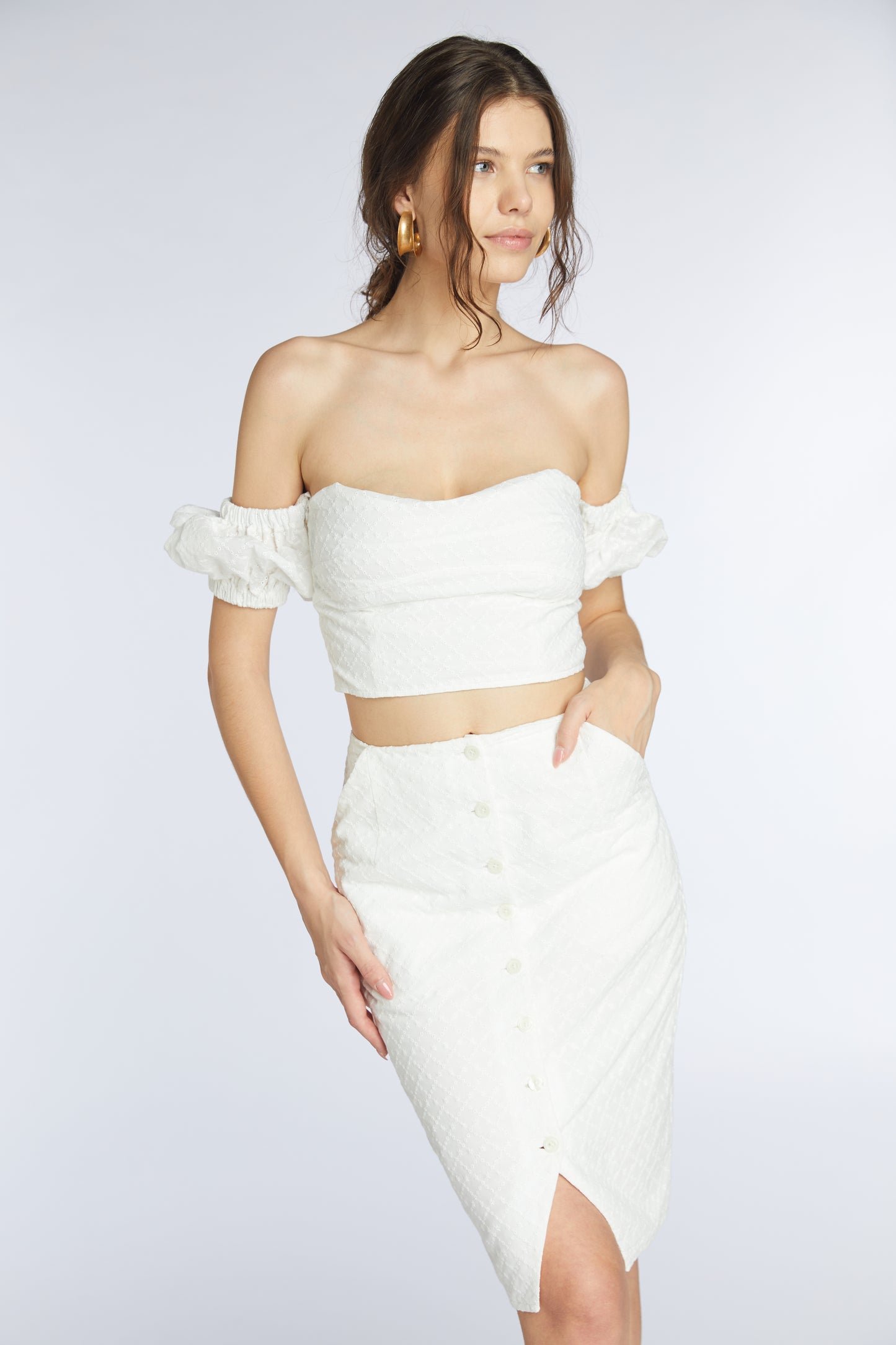 
                  
                    AMAZILIA top
                  
                