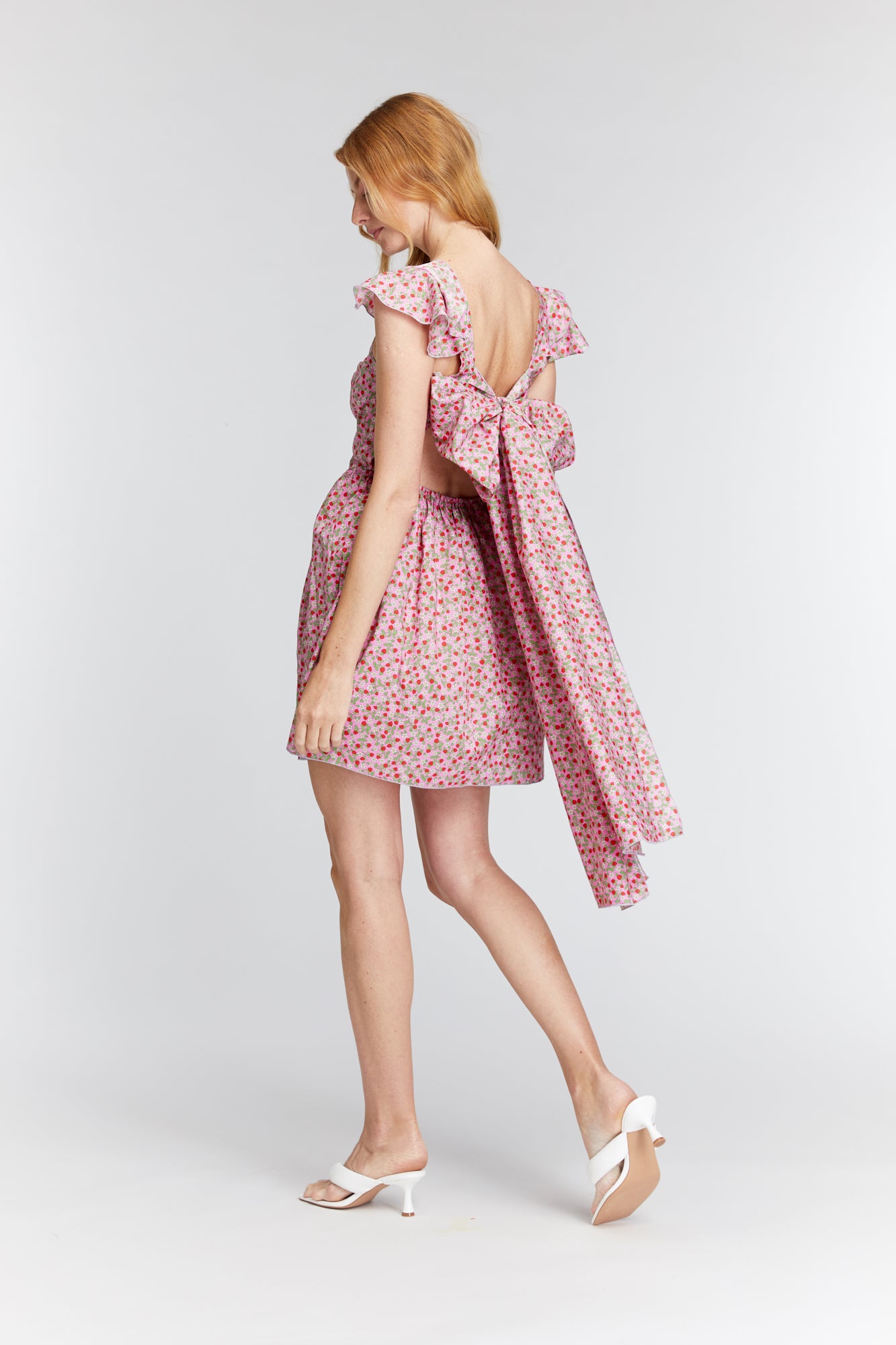 
                  
                    IBERIS dress
                  
                