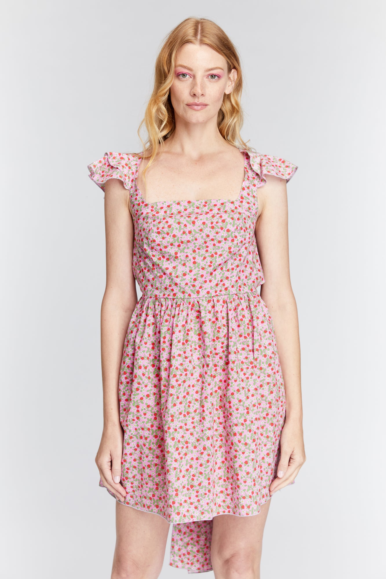 
                  
                    IBERIS dress
                  
                