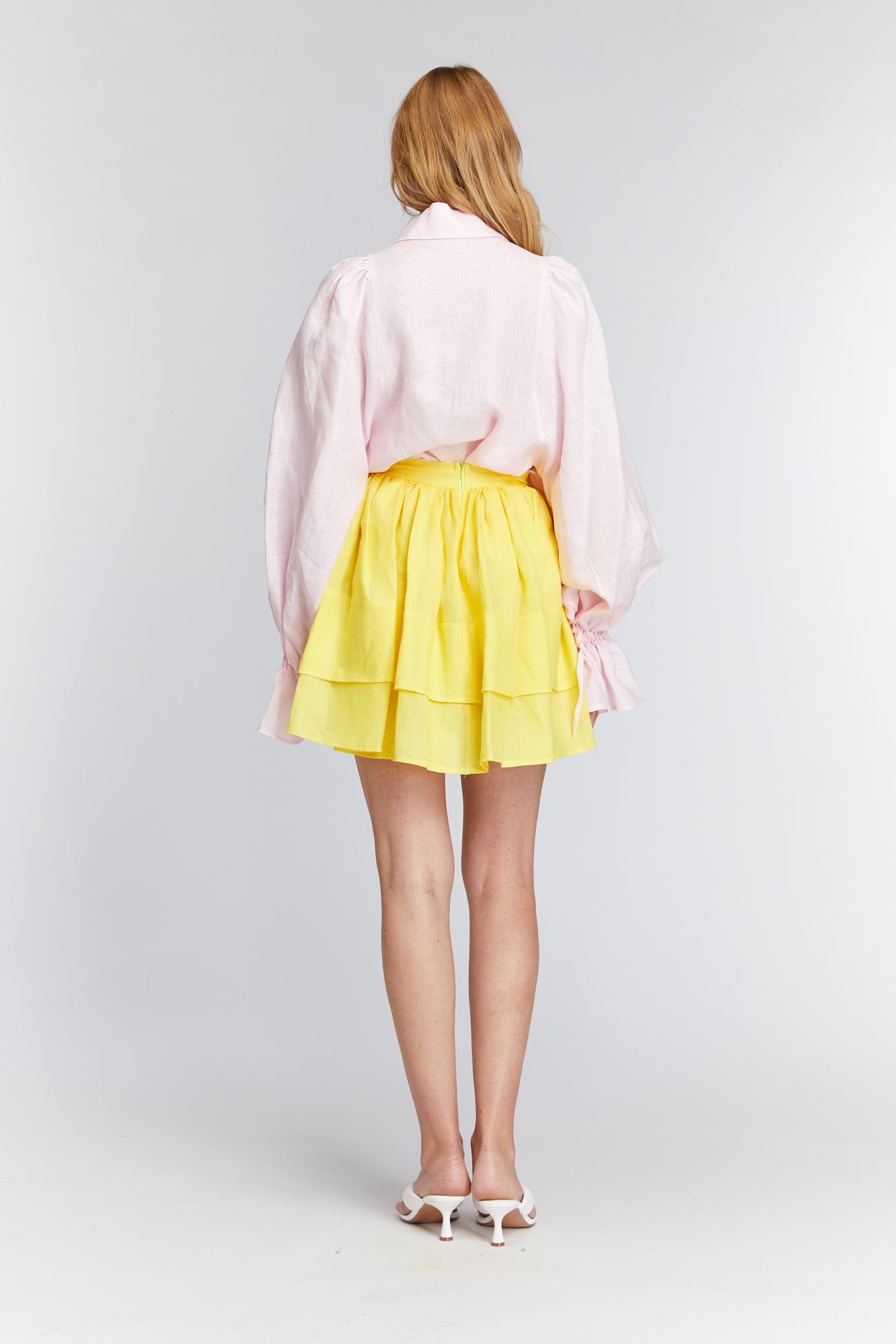 
                  
                    PLUMERIA skirt
                  
                