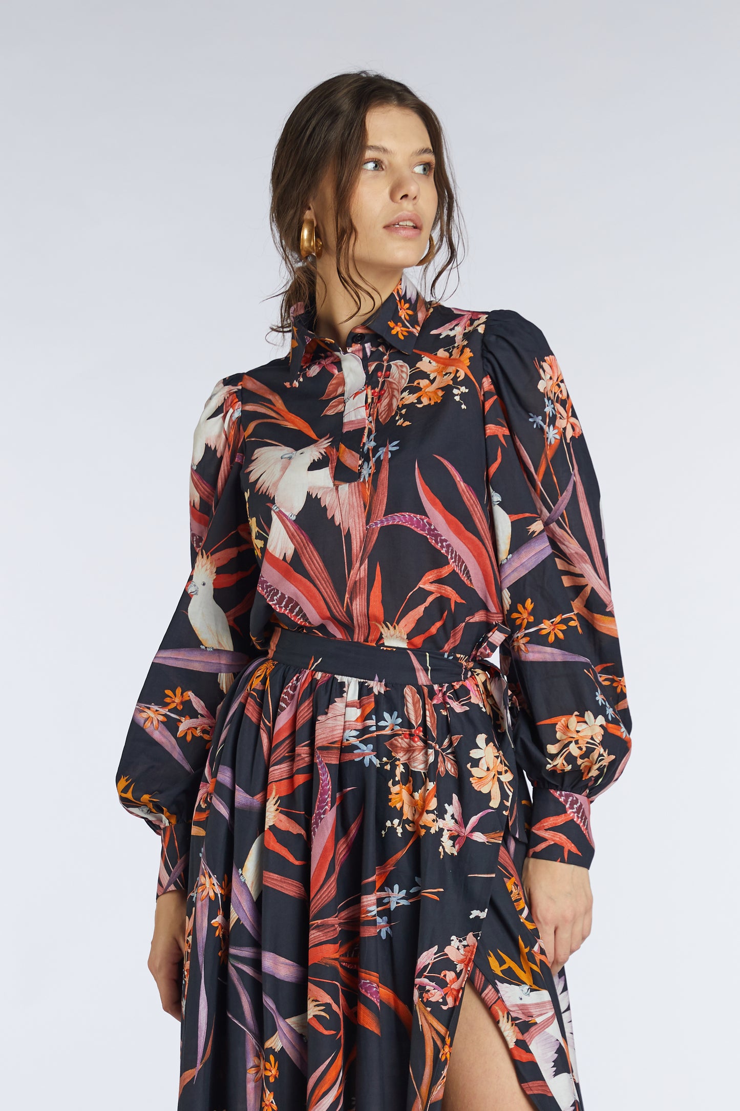
                  
                    TROPIC shirt
                  
                