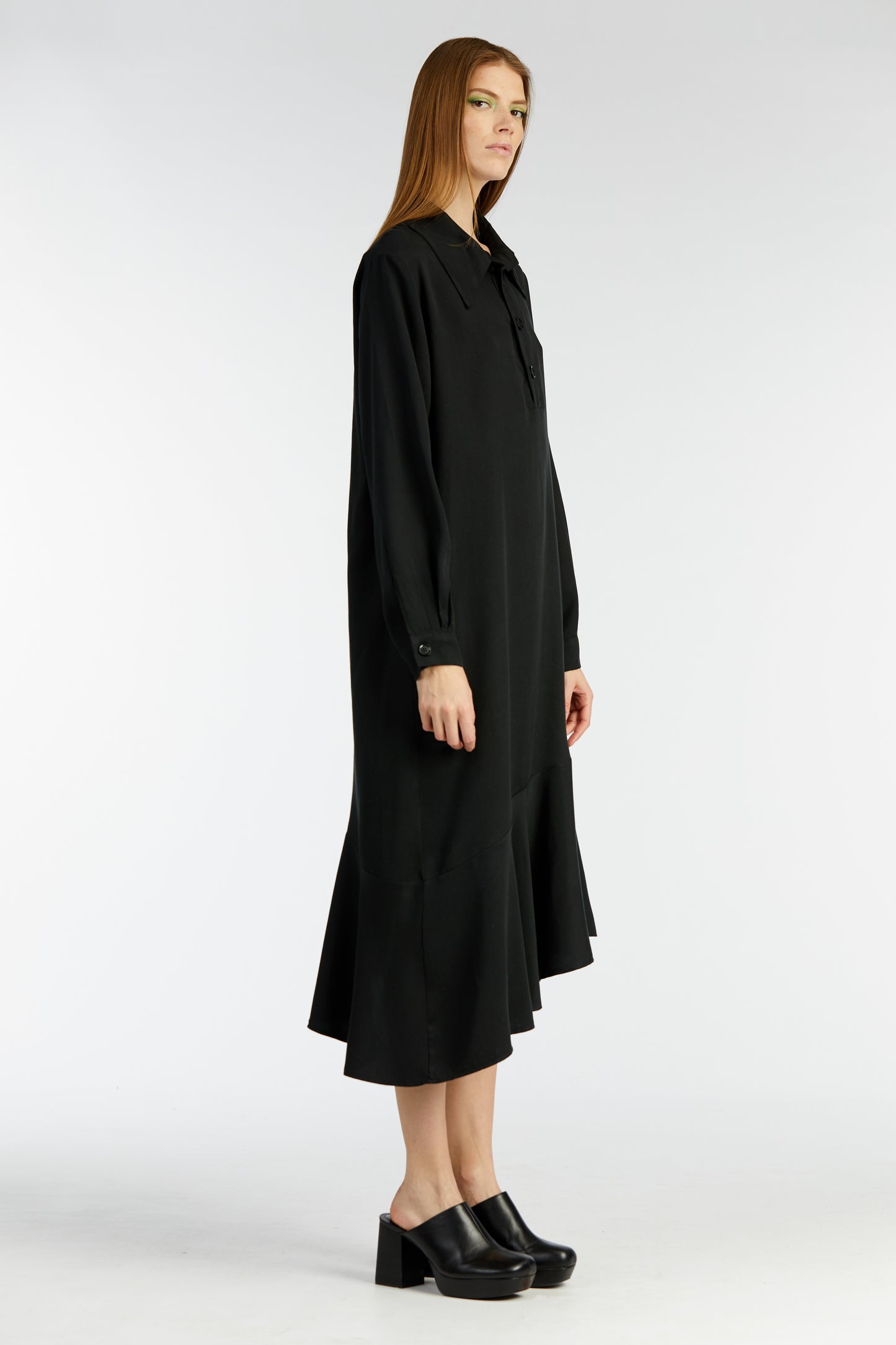 
                  
                    BASALT dress
                  
                