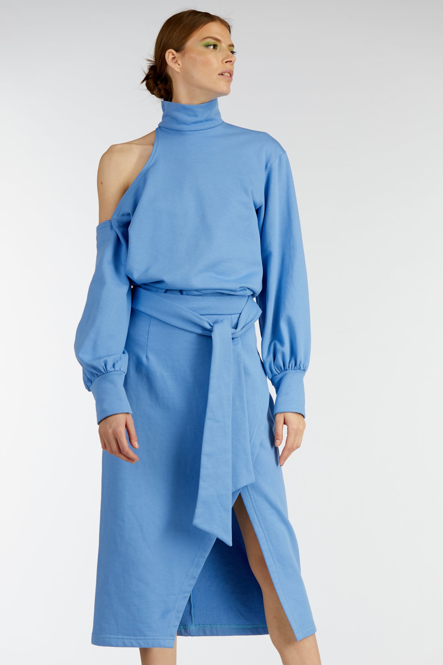 
                  
                    CALCEDONIA sweater
                  
                