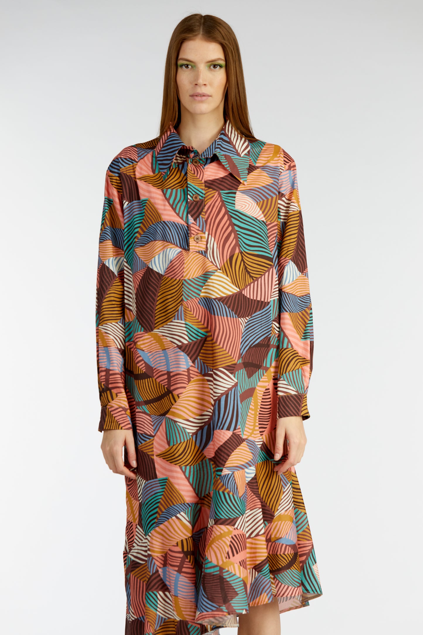 
                  
                    CALICO dress
                  
                