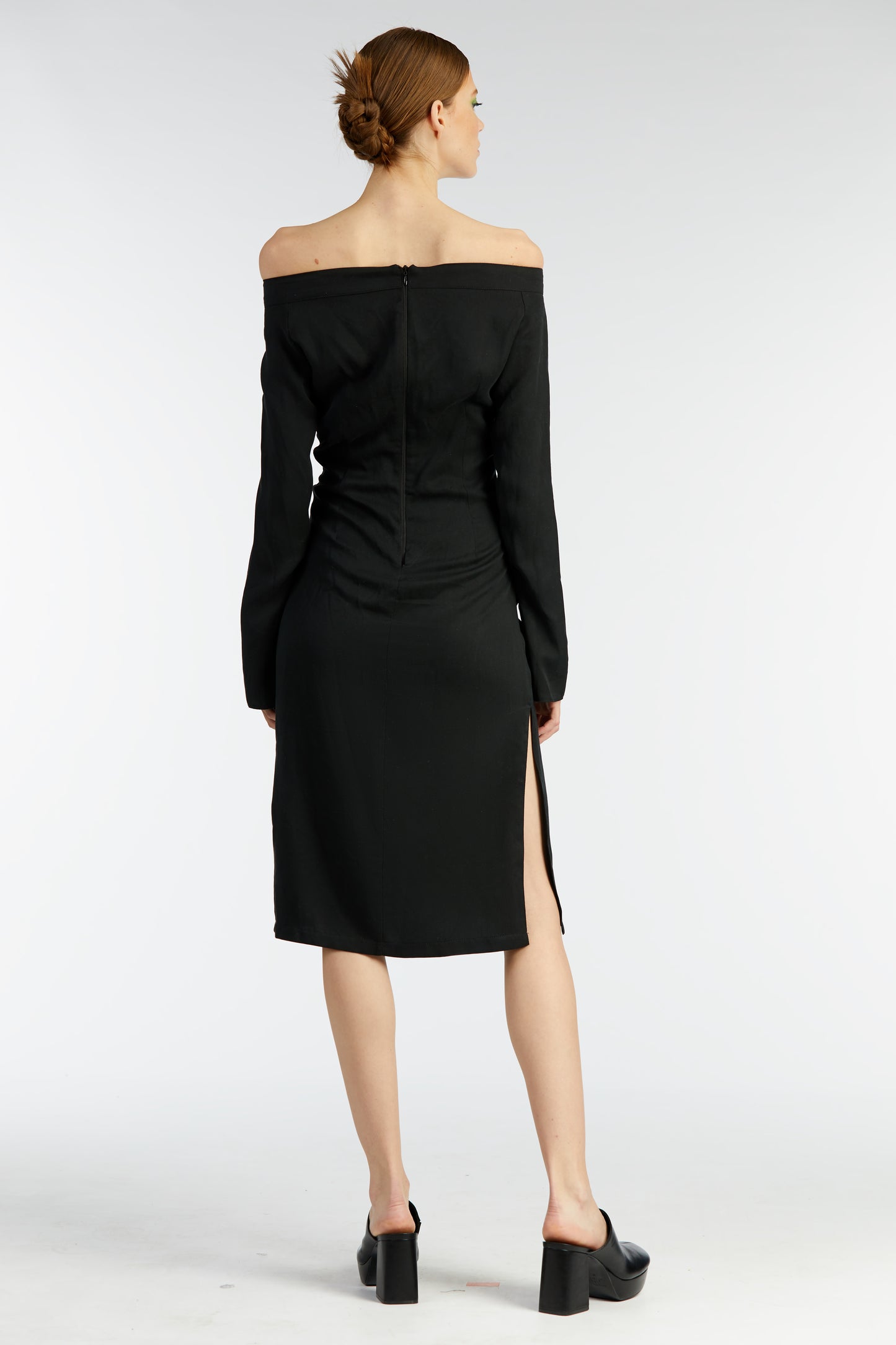 
                  
                    KEHENA dress
                  
                