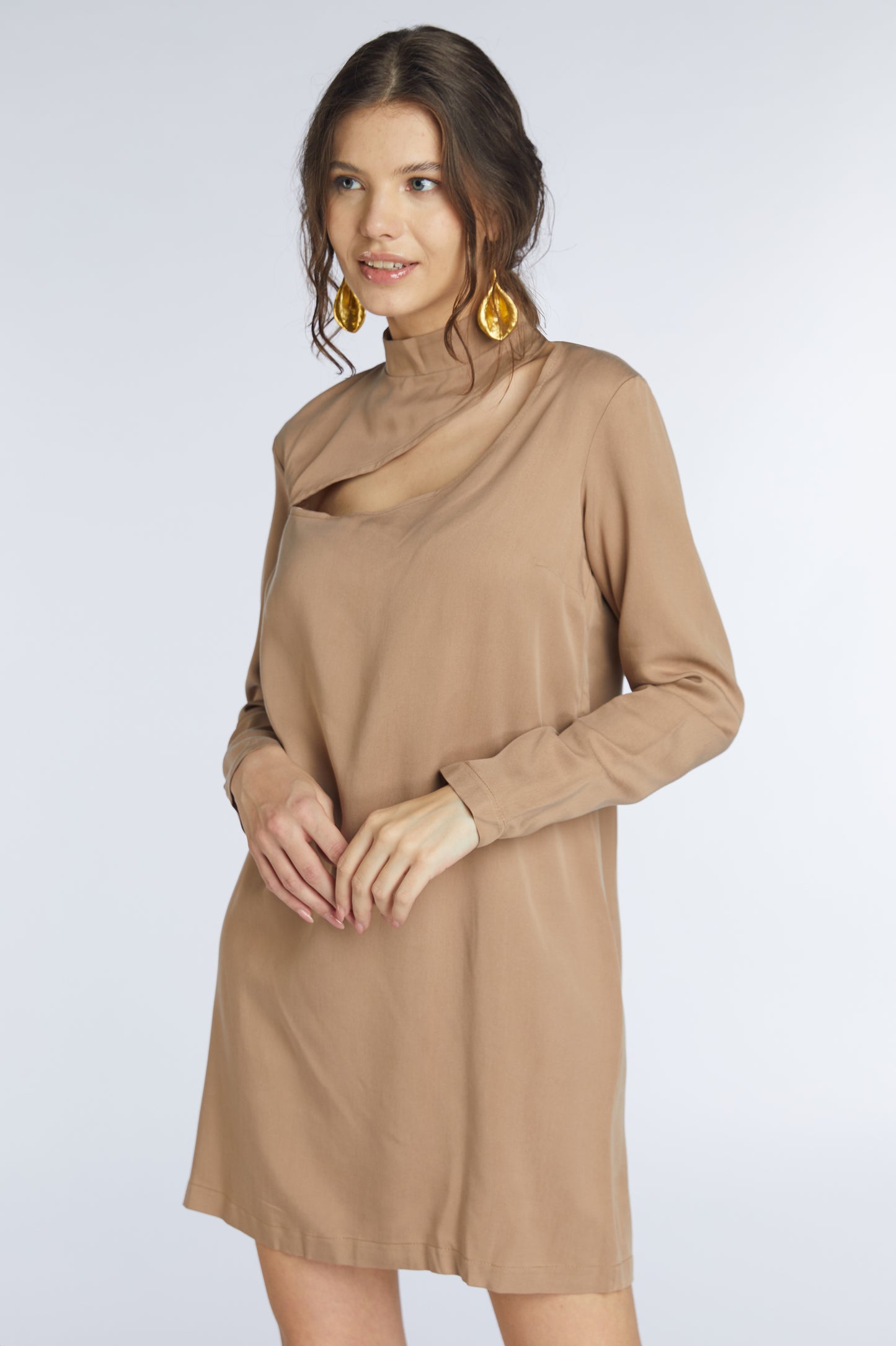 
                  
                    MAPLE dress
                  
                