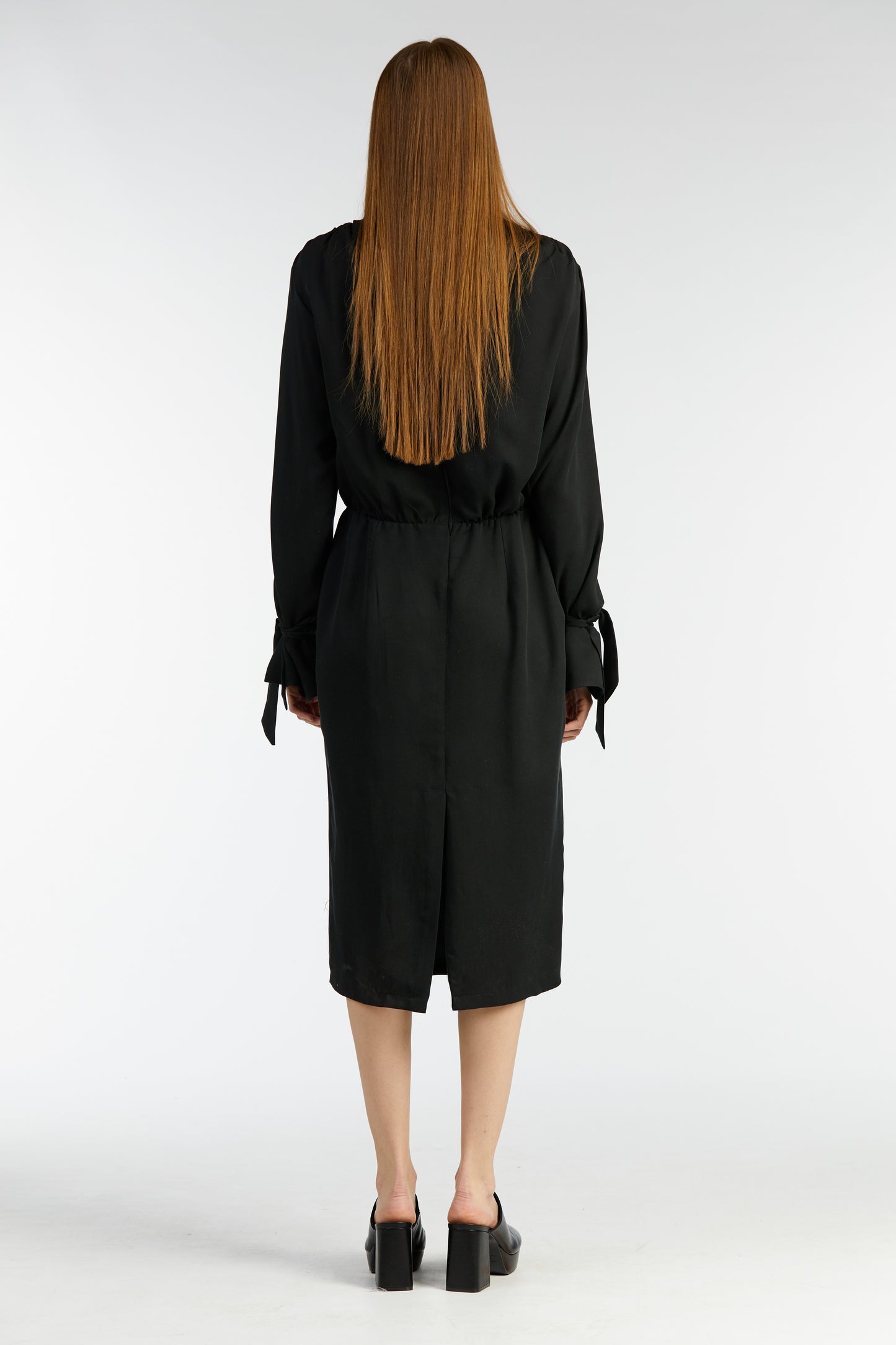 
                  
                    MIDNIGHT dress
                  
                