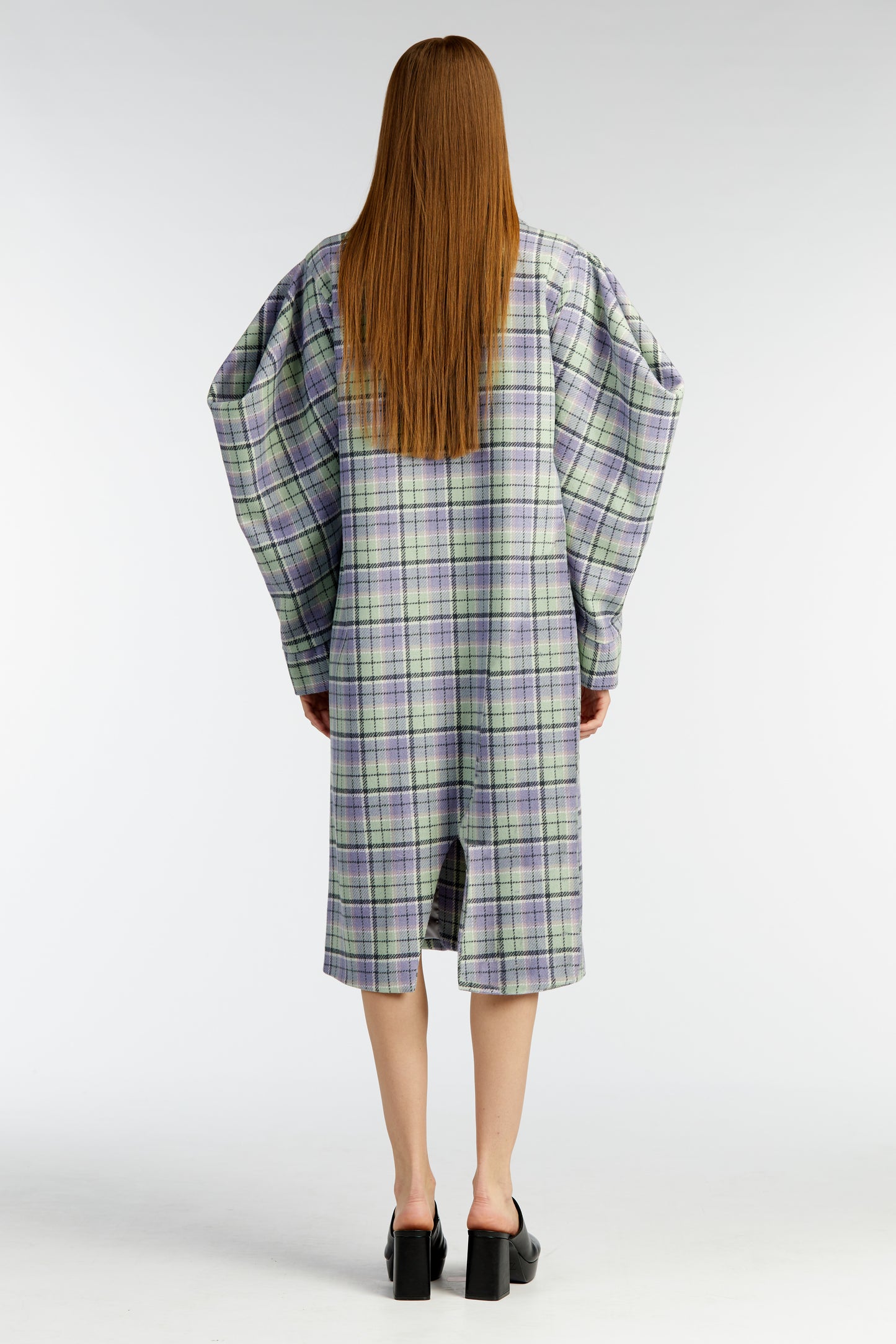
                  
                    WILLOW coat
                  
                